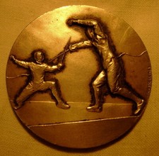 Médaille combat d'escrime