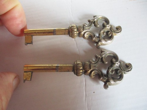 Paire petites anciennes - paire,