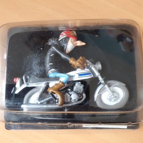 Joe bar team figurine - team,