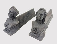 Paire de chenets en fonte