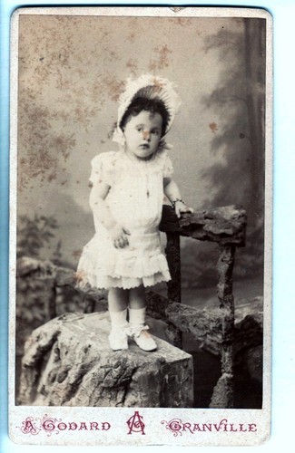 Carte photo jeune enfant - photo, fille