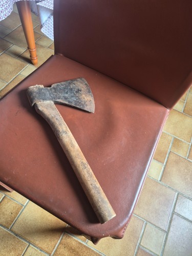 Hache ancienne - hache,