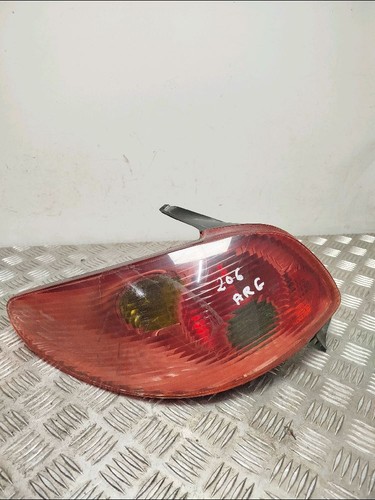 Feu peugeot 206 - g,
