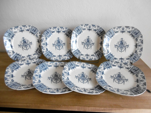 Huit assiettes dessert - assiettes,