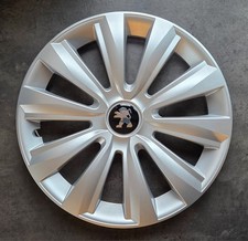 4 enjoliveurs Neuf pour