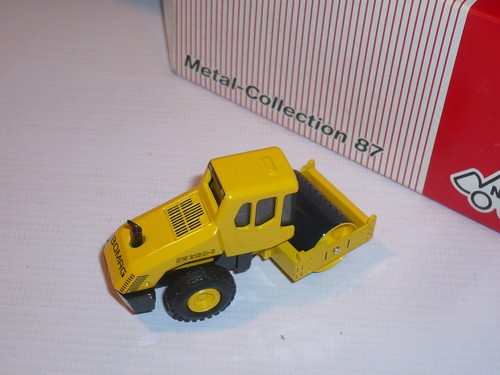 Nzg 475 bomag bw213 diecast - 475,