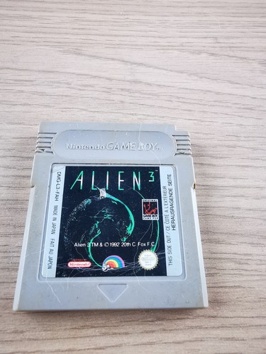 Alien nintendo game - 3, boy