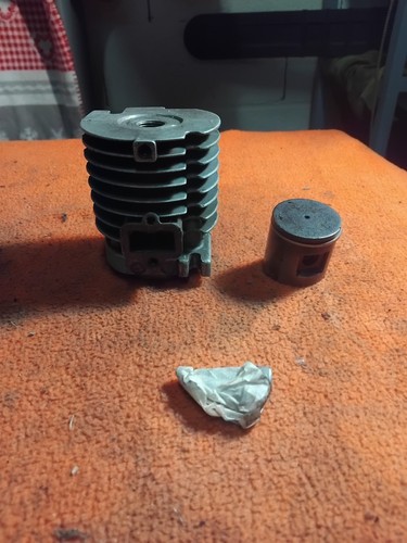 Cylindre plus piston
