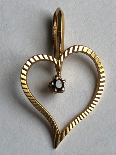 Superbe bijou pendentif coeur - superbe,