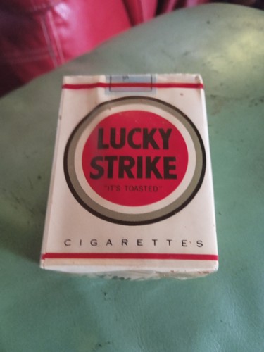 Paquet plein lucky - strike, 1944