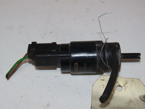 Pompe lave glace avant iveco - pompe,