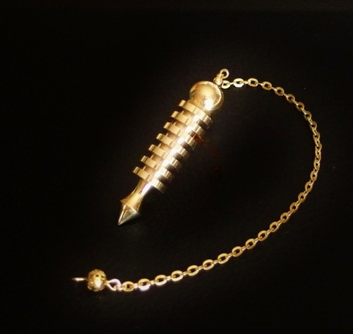 Pendule isis plateaux laiton - plateaux,