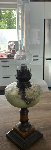 Lampe pétrole - à,