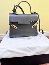 Delvaux Black Tempête MM