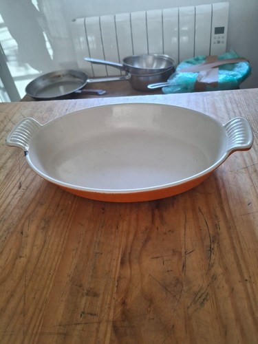Plat ovale ancien fonte - en,