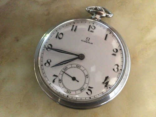 Omega montre à - ´´,