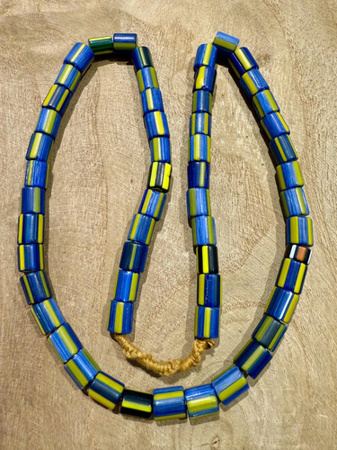 Collier perles chevron - de, en