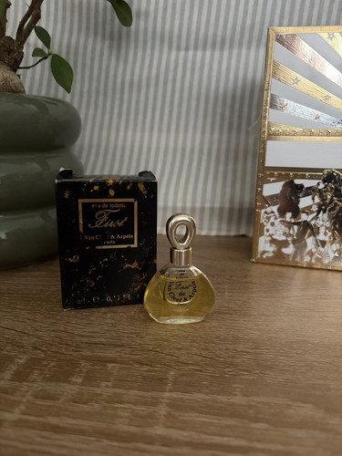 Van cleef arpels first - &,