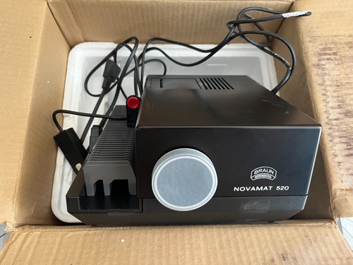 Ancien projecteur diapositive - projecteur,