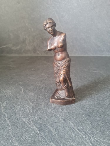 Lots bronze reproduction - bronze,