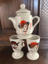 Teapot and 2 mugs holding hands by GRES Avon Korea 1970 vintage ceramic set