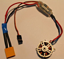 LOT 131  MODELISME AVIONS LOT