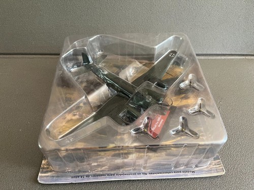 Avion miniature militaire - miniature,