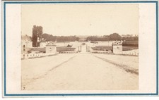 Chantilly Portail Entrée du Chateau Photo CDV circa 1865 Henry Tournier