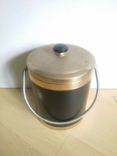 Ancien pot tabac - a,