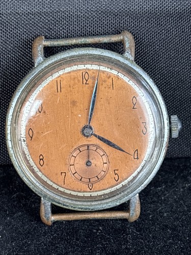 Montre mécanique ancienne - montre,