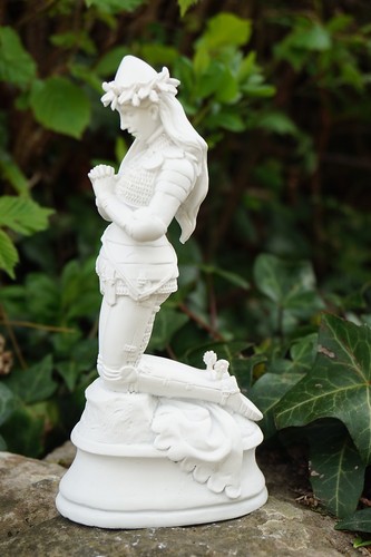 Re0061 figurine statuette - re0061,