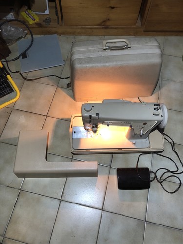 Machine coudre singer - machine,