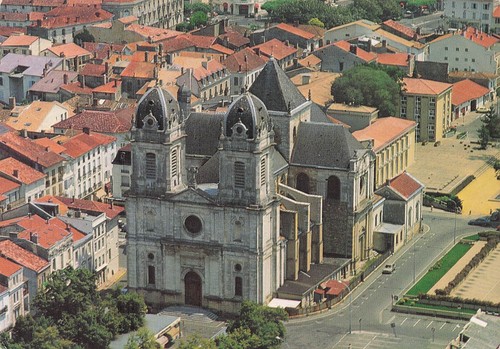 Dax cathedrale - la,