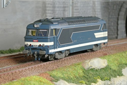 Locomotive diesel 67012 - bb,