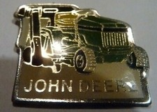  PIN'S AGRICULTURE / JOHN DEERE MOWER / RARE