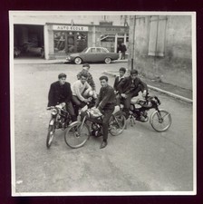 photo ancienne vintage moto
