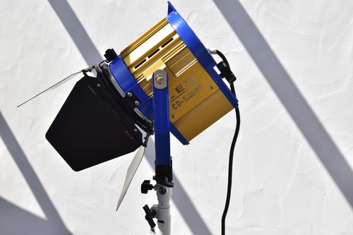 Projecteurs led type fresnel - led,