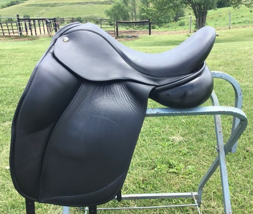 Hulsebos dressage saddle and - hulsebos,