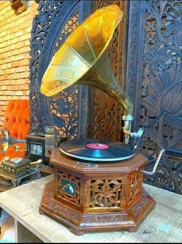Ancien lecteur gramophone - lecteur,