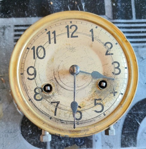 Mouvement horloge pendule - ,