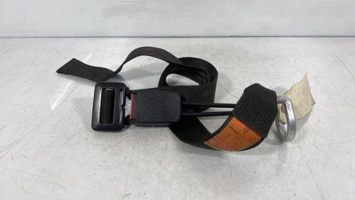 Attache ceinture arriere