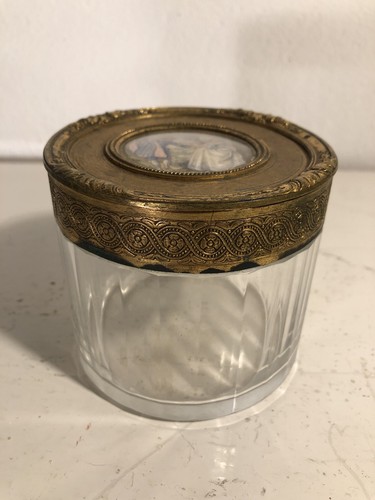 Jolie boîte xviiieme avec - xviiieme,