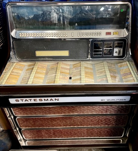 Wurlitzer statesman jukebox - statesman,