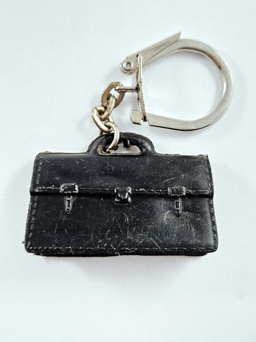 Porte cles bata 1966 - -,