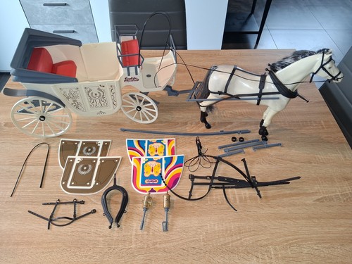 Barbie calèche avec cheval - , et