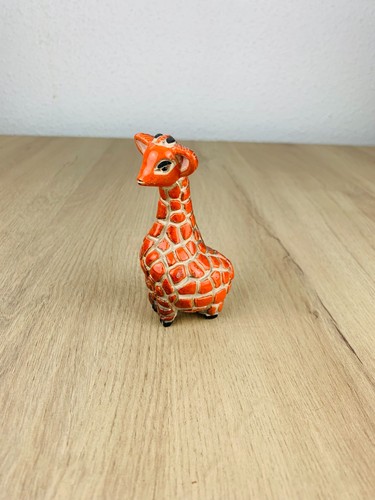 Sculpture bébé girafe