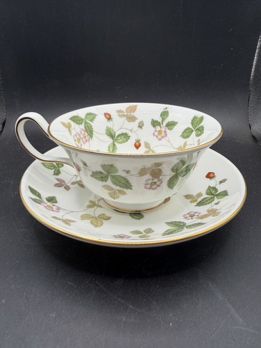 Wedgwood wild strawberry bone - wedgwood,