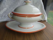 Saucière en porcelaine de