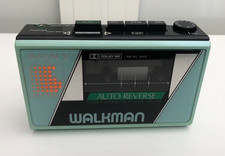 Walkman SONY WM-28 vert