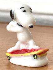 Superbe Fève Chien SNOOPY